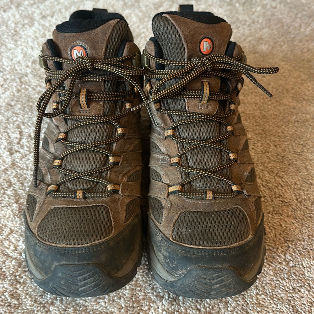 Merrell hiking shoes. Men’s size 11